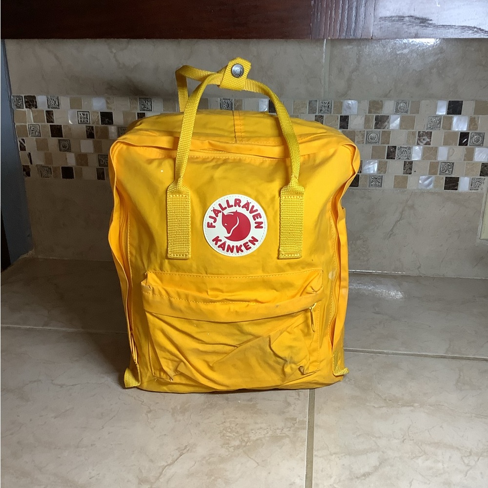 Fjallraven kanken woman yellow backpack
